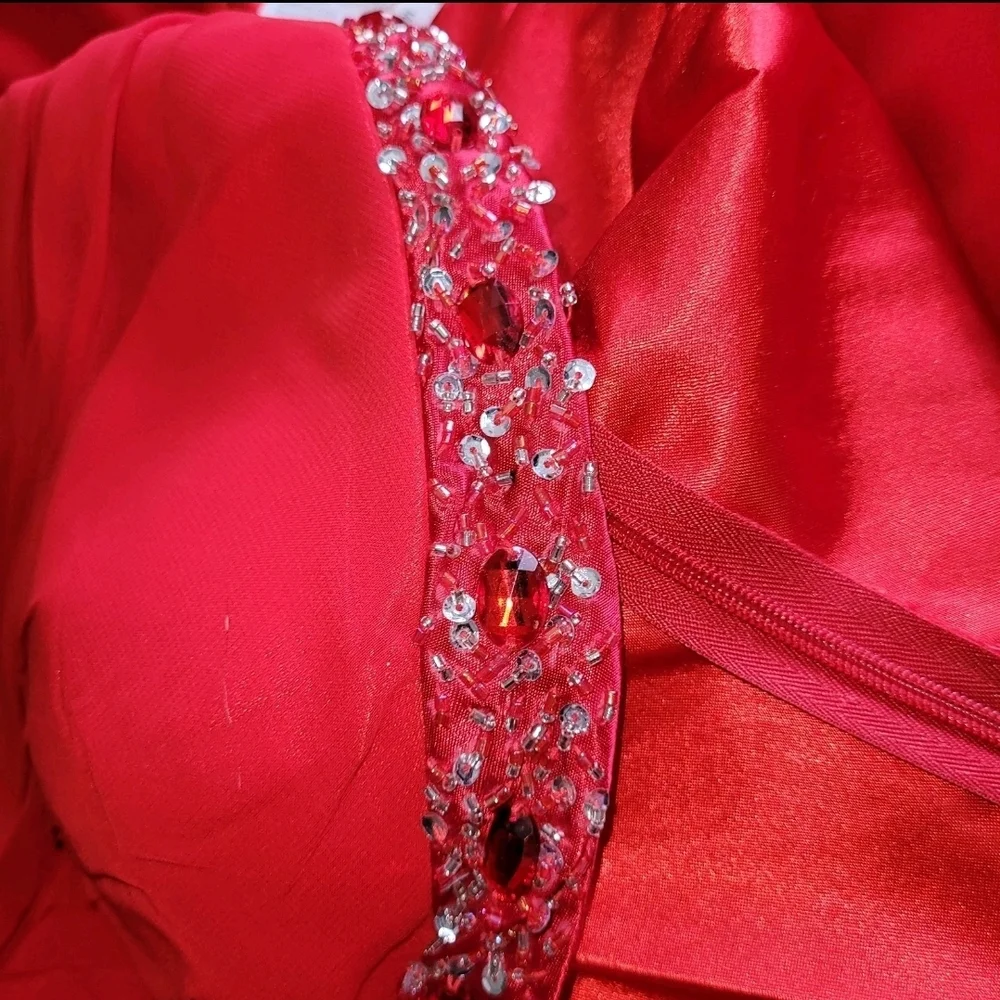 May Queen Red Strapless Embellished Sweetheart Formal Dress - Picture 7 of 16